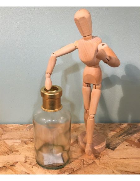 vase au bouchon doré