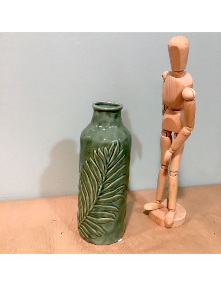vase vert gravé feuille
